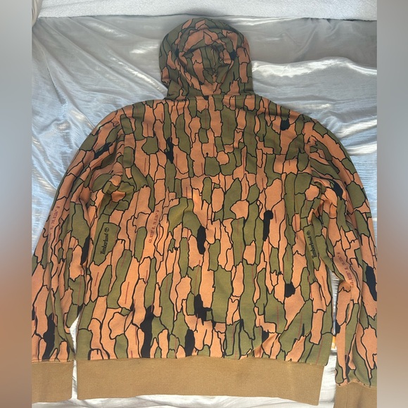 Timberland Men’s Camo Hoodie - Picture 2 of 3